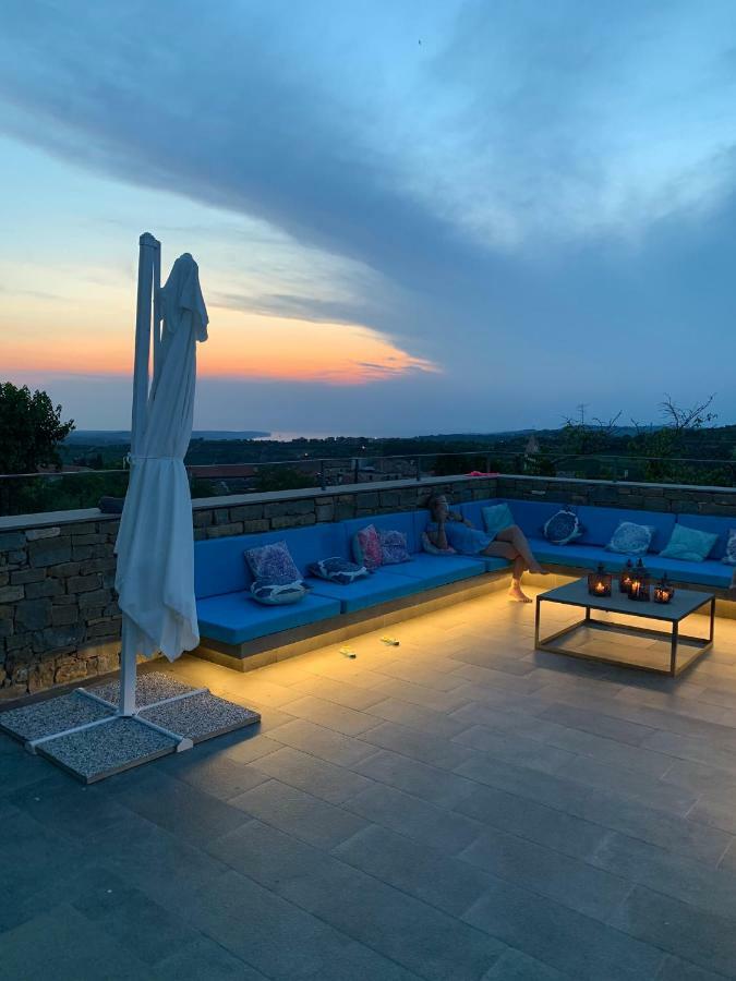 Exceptional 5 Star Villa With Breathtaking Views, Sauna And Fitness Studio Momjan Exterior foto